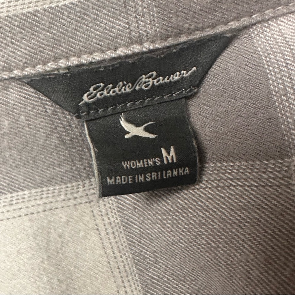 Eddie Bauer Gray and White Plaid Button-Up Soft Flannel Shirt Size M - Picture 2 of 12